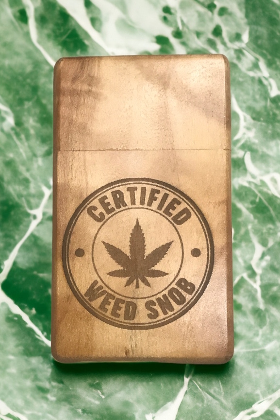 Image of a greenfoxx dugout Weed Snob